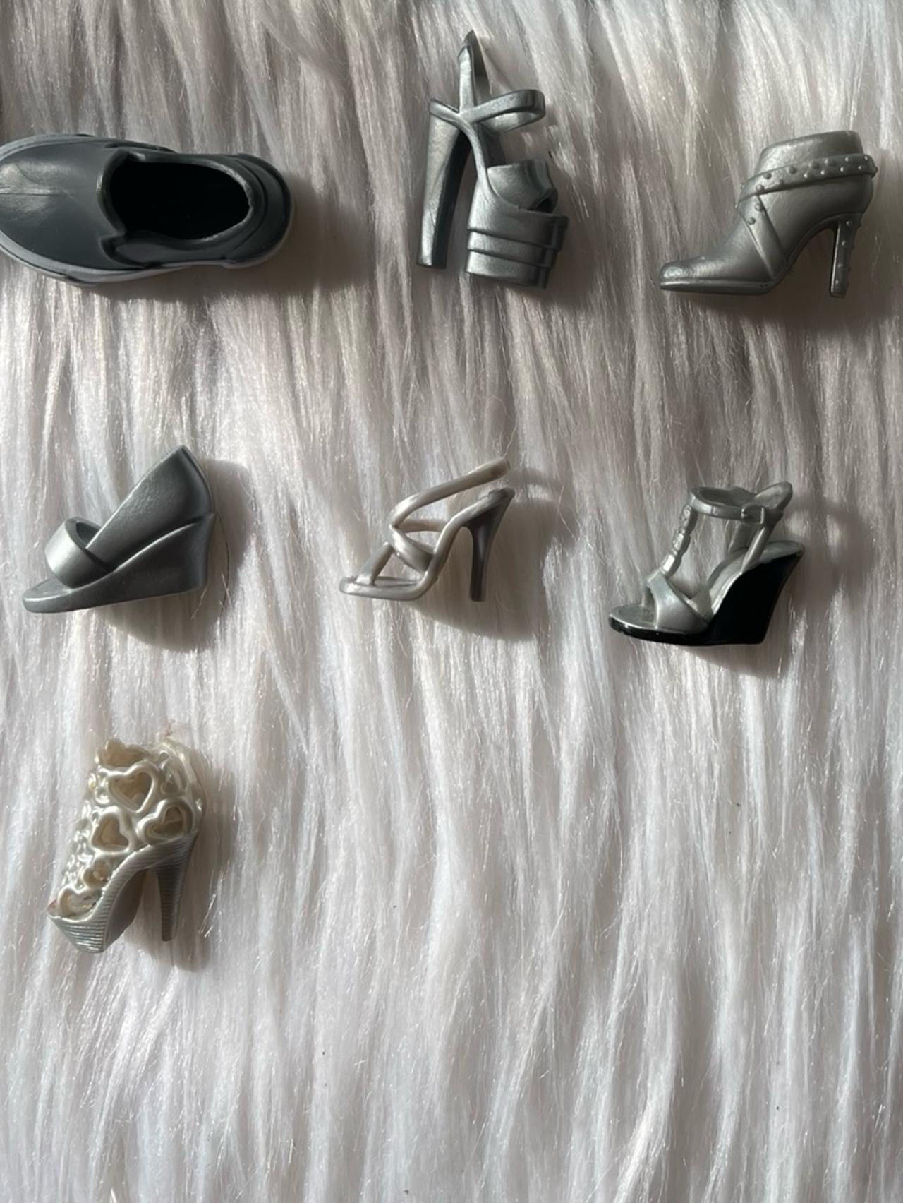 $1 Silver Doll Shoe Singles of Various Brands MESSAGE FOR INDIVIDUALS READ — image 4
