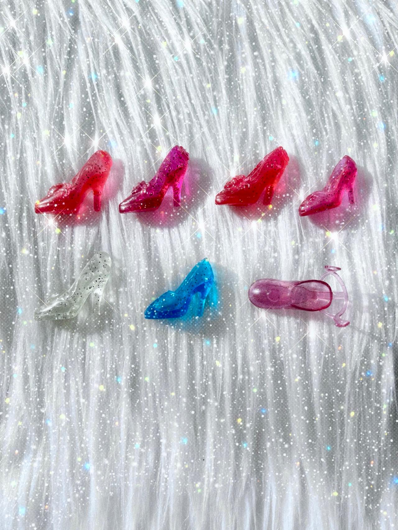 $1 Sparkle Doll Shoe Singles of Various Brands MESSAGE FOR INDIVIDUALS READ