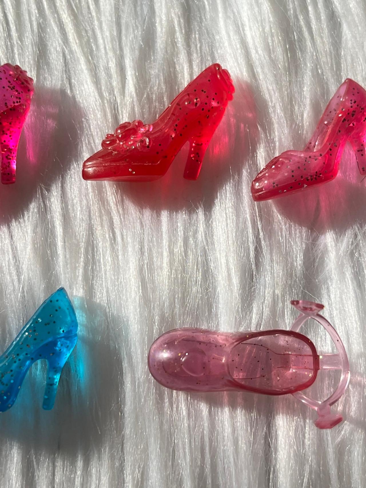 $1 Sparkle Doll Shoe Singles of Various Brands MESSAGE FOR INDIVIDUALS READ — image 3