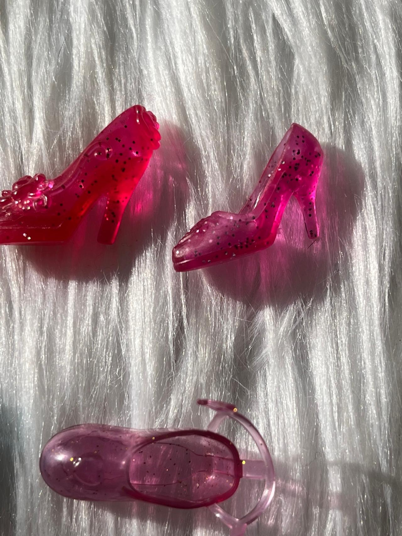 $1 Sparkle Doll Shoe Singles of Various Brands MESSAGE FOR INDIVIDUALS READ — image 5