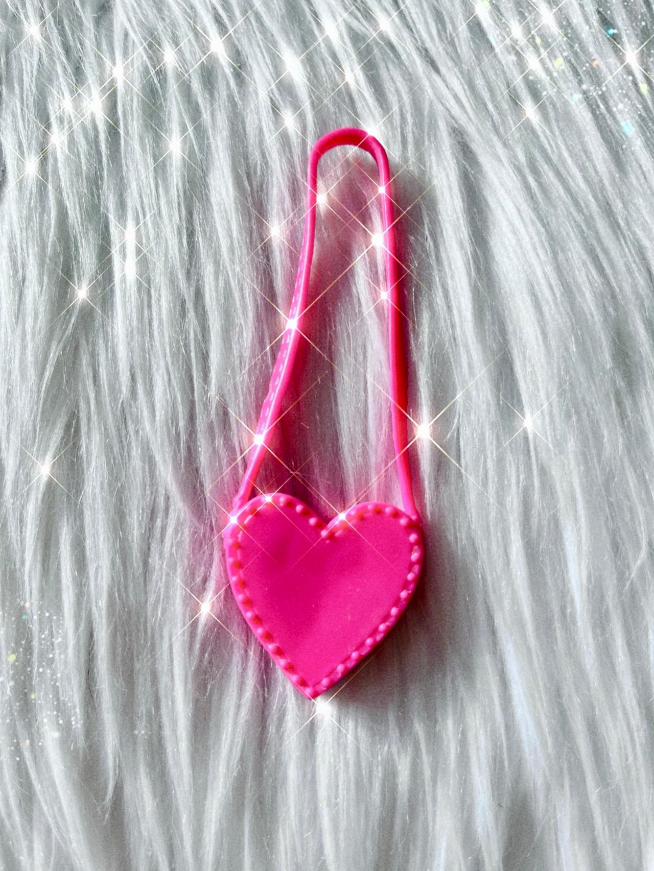 Barbie Fashionistas Heart Shaped Purse READ