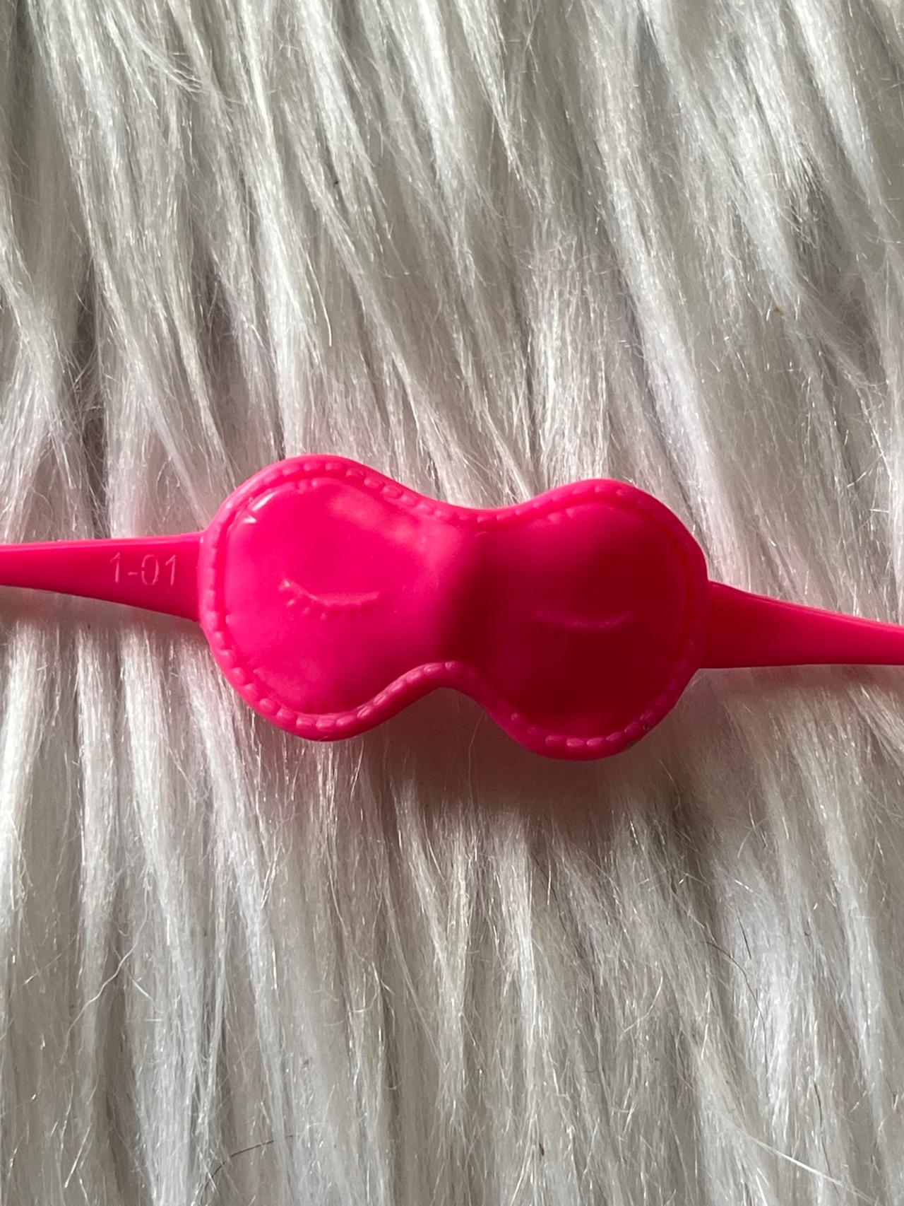 Barbie Pink Passport Travel Fashionista Doll Pink Sleep Eye Mask Accessory READ — image 3