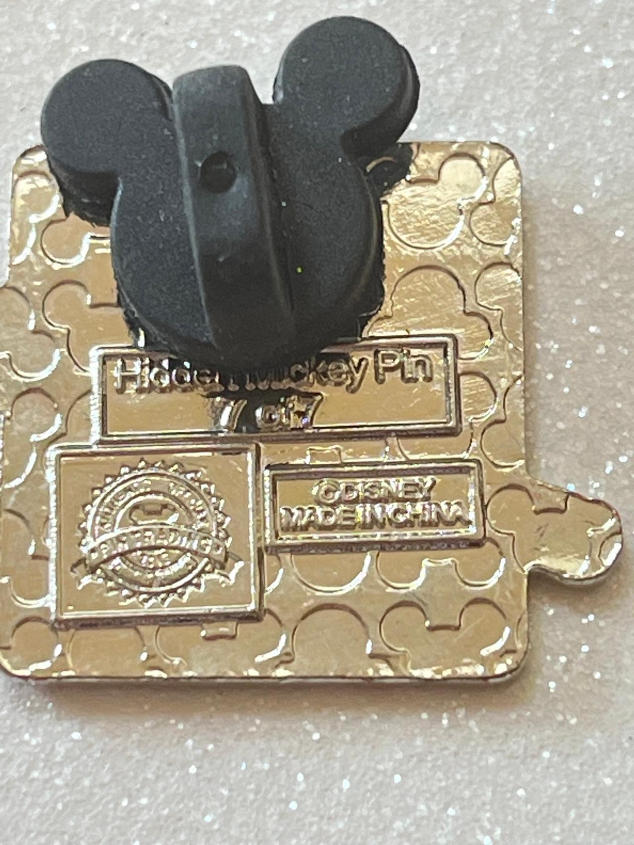 Disney Official Trading Pin Hidden Mickey 2013 7 of 7 Pluto Saturday READ — image 5