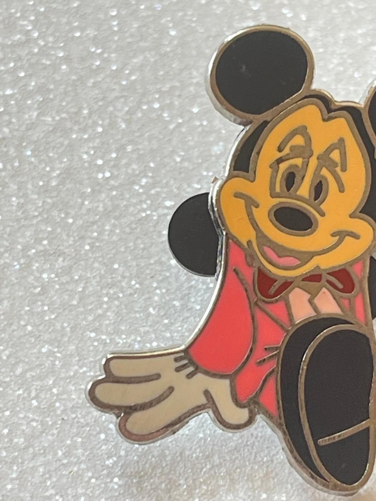 Disney Official Trading Pin Pink Tuxedo Mickey Mouse READ — image 2