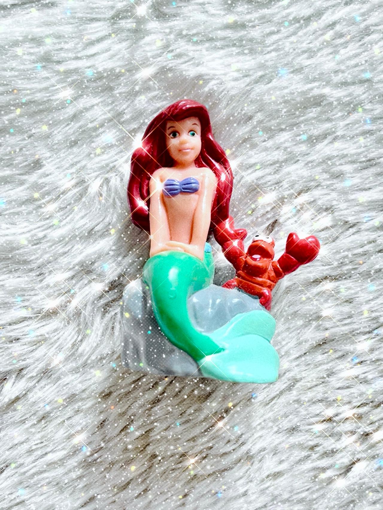 Disney Princess The Little Mermaid Ariel Small Plastic Figurine 1.5" x USED READ