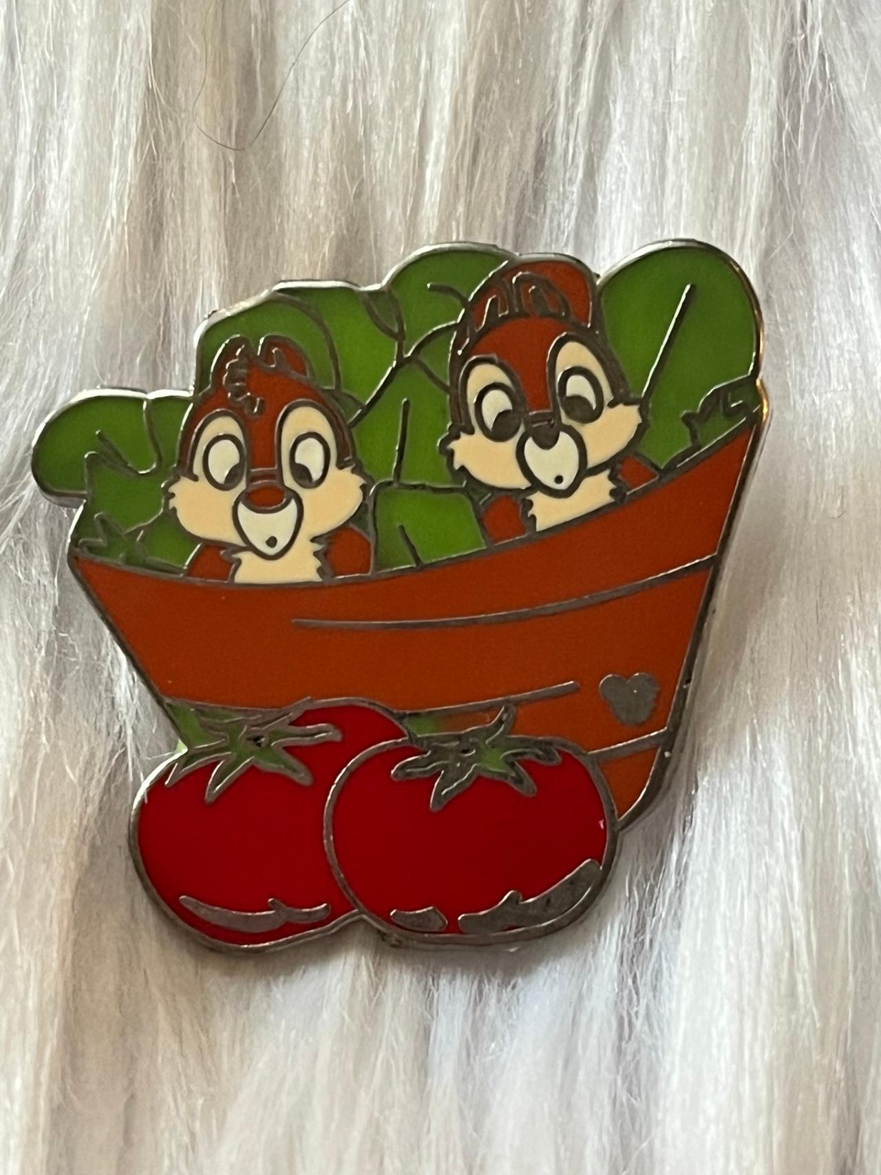 Disney Trading Pin Hidden Mickey (Chip & Dale) Tomatoes #51768 READ — image 2