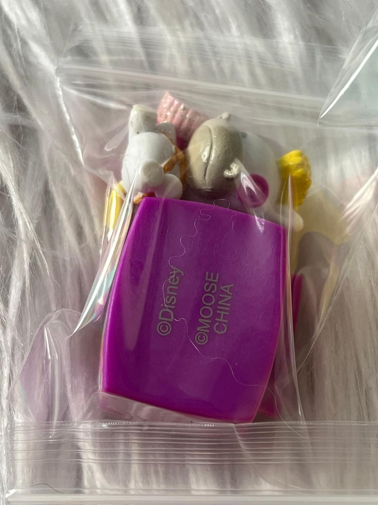 Disney x Shopkins Happy Places Blind Box Figures MESSAGE FOR INDIVIDUALS READ — image 2