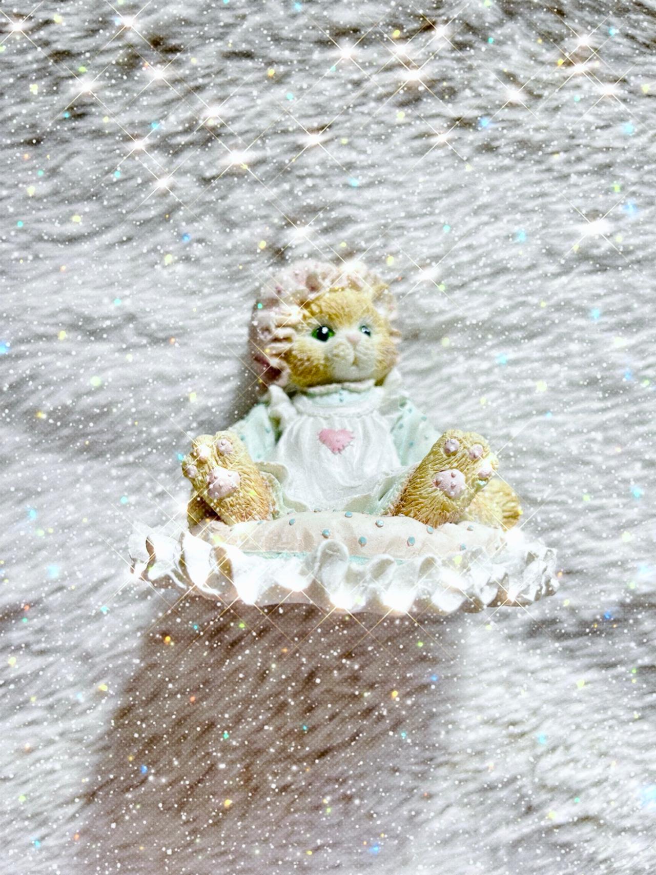 Enesco Calico Kittens 627917 “Just Thinking About You” Blanket Figurine
