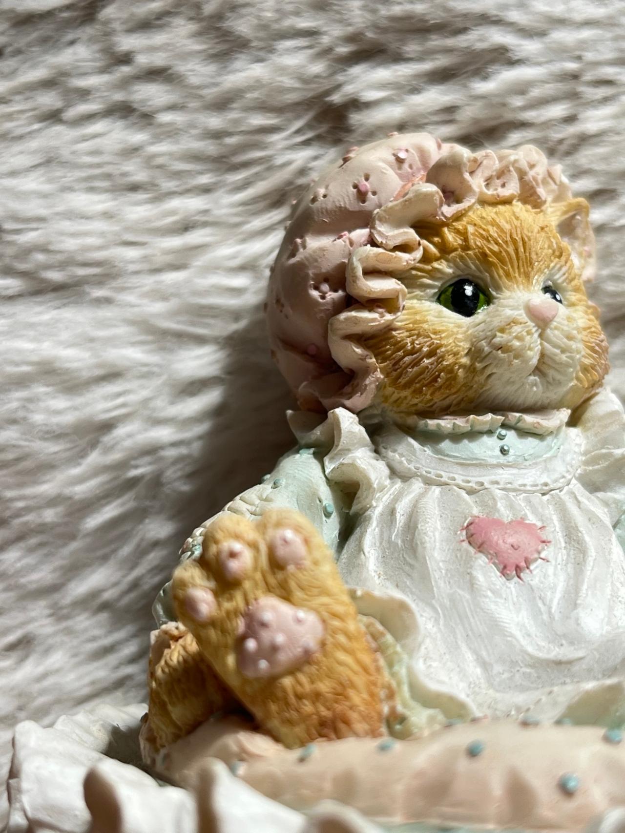 Enesco Calico Kittens 627917 “Just Thinking About You” Blanket Figurine — image 2