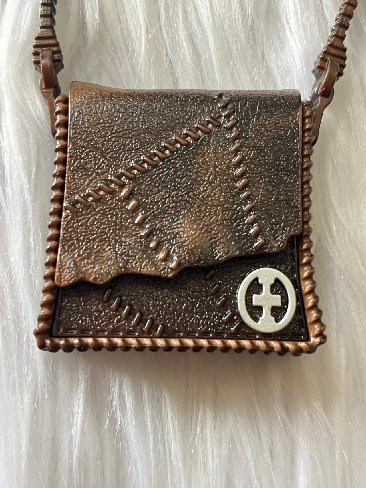 Ever After High G1 Hunter Huntsman Signature Leather Bag — image 2
