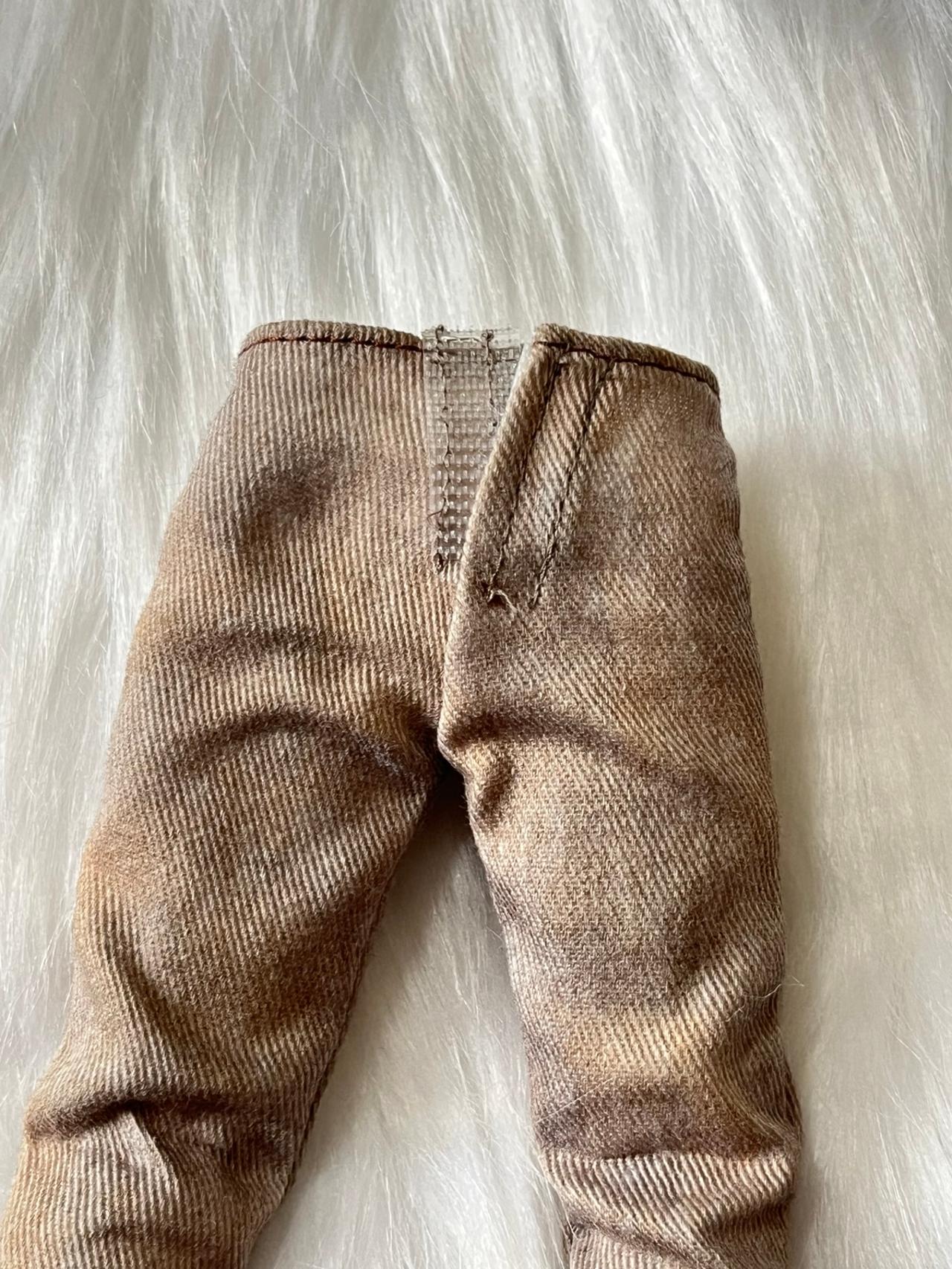 Ever After High G1 Hunter Huntsman Signature Pants — image 8