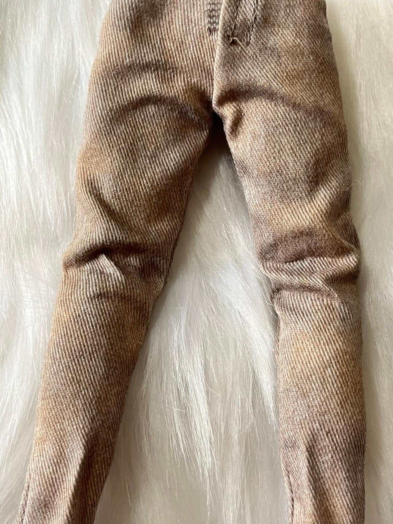 Ever After High G1 Hunter Huntsman Signature Pants — image 9