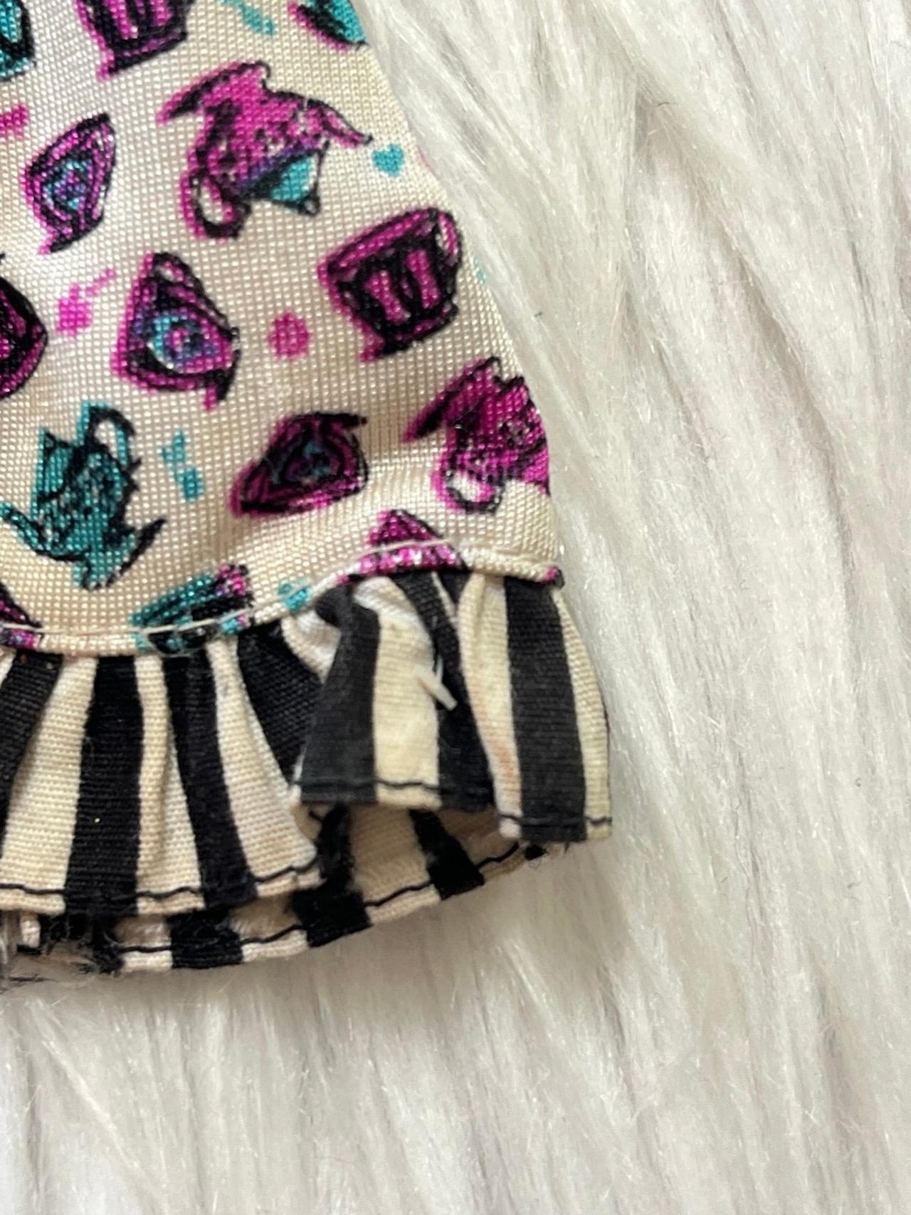 Ever After High G1 Madeline Hatter Getting Fairest Nightgown — image 3