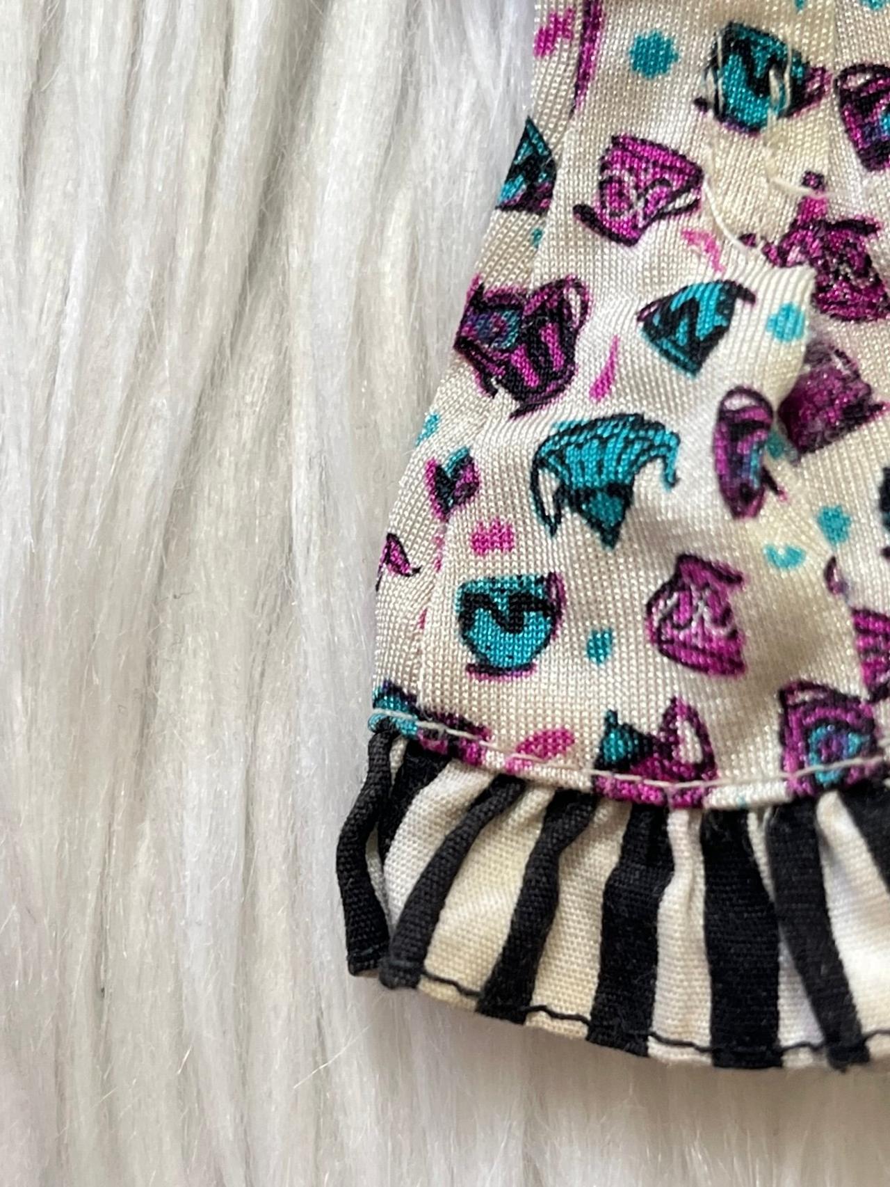 Ever After High G1 Madeline Hatter Getting Fairest Nightgown — image 6