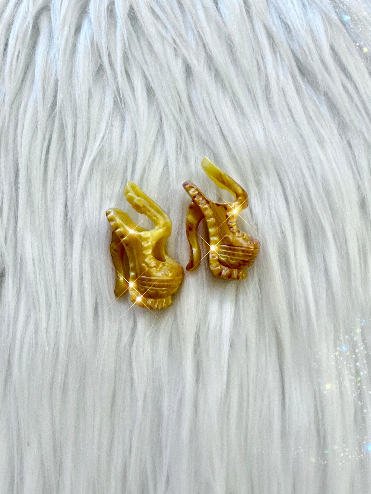 Ever After High G1 Madeline Hatter Hat-Tastic Tea Party Shoes