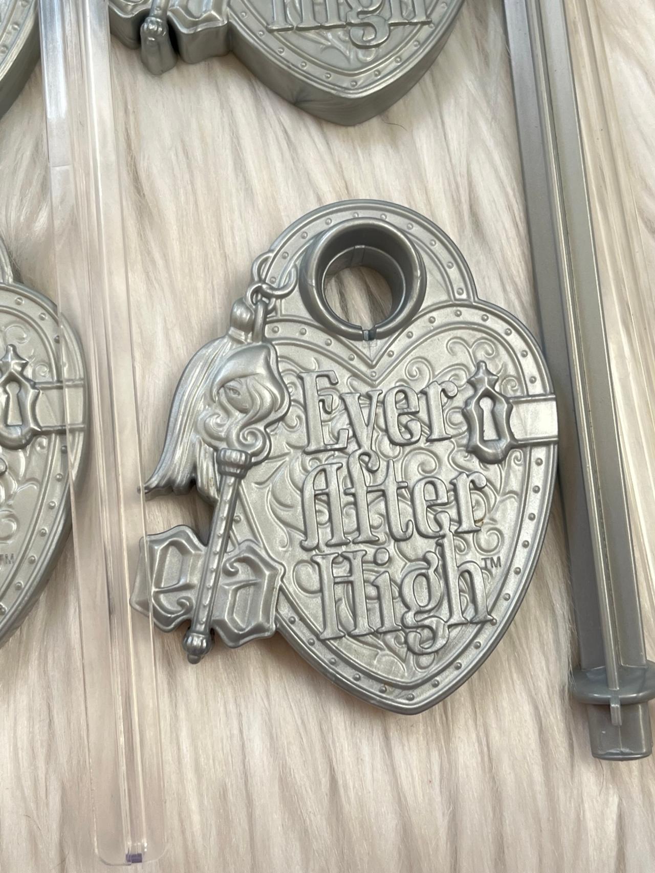 Ever After High G1 Rebel Silver Stand Base & Sticks MESSAGE FOR INDIVIDUALS READ — image 6
