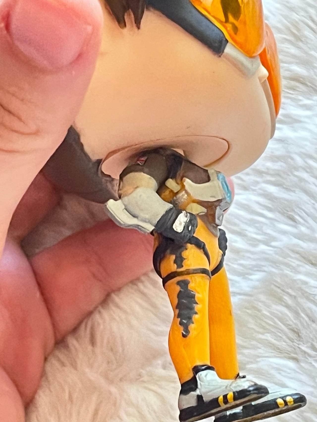 Funko POP! Overwatch Tracer 92 USED-DISPLAY READ — image 12