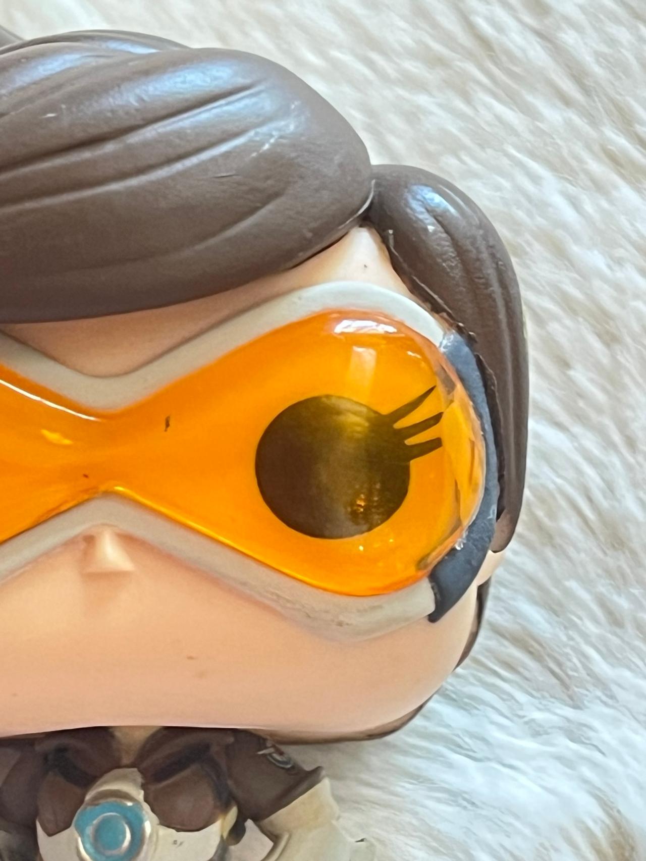 Funko POP! Overwatch Tracer 92 USED-DISPLAY READ — image 3