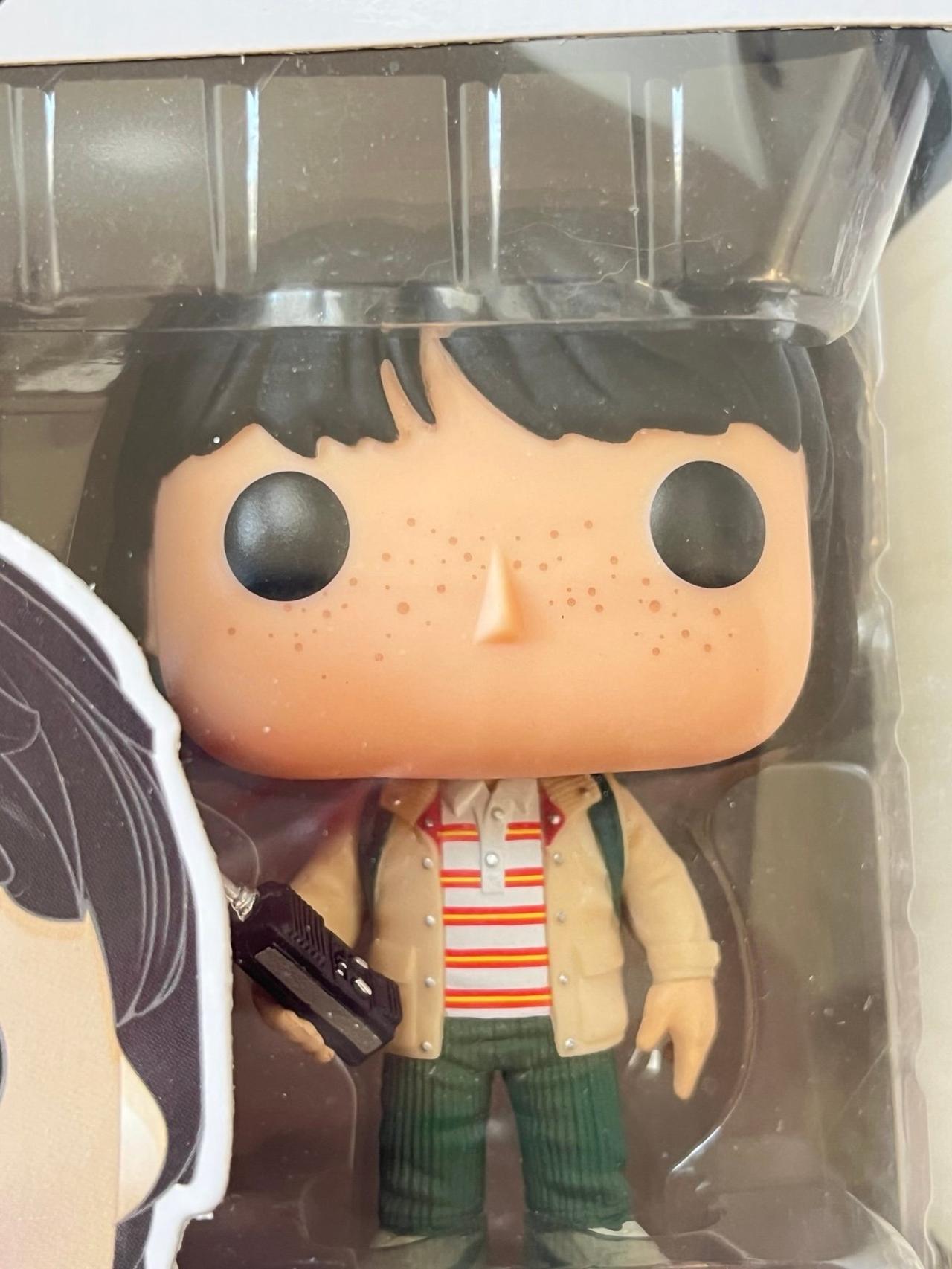 Funko Pop! Vinyl: Stranger Things Mike #423 DAMAGED BOX READ — image 2