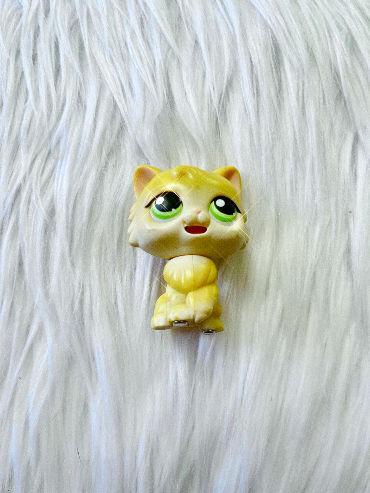Littlest Pet Shop LPS Magnetic Yellow Cat #207 2004-2005 READ