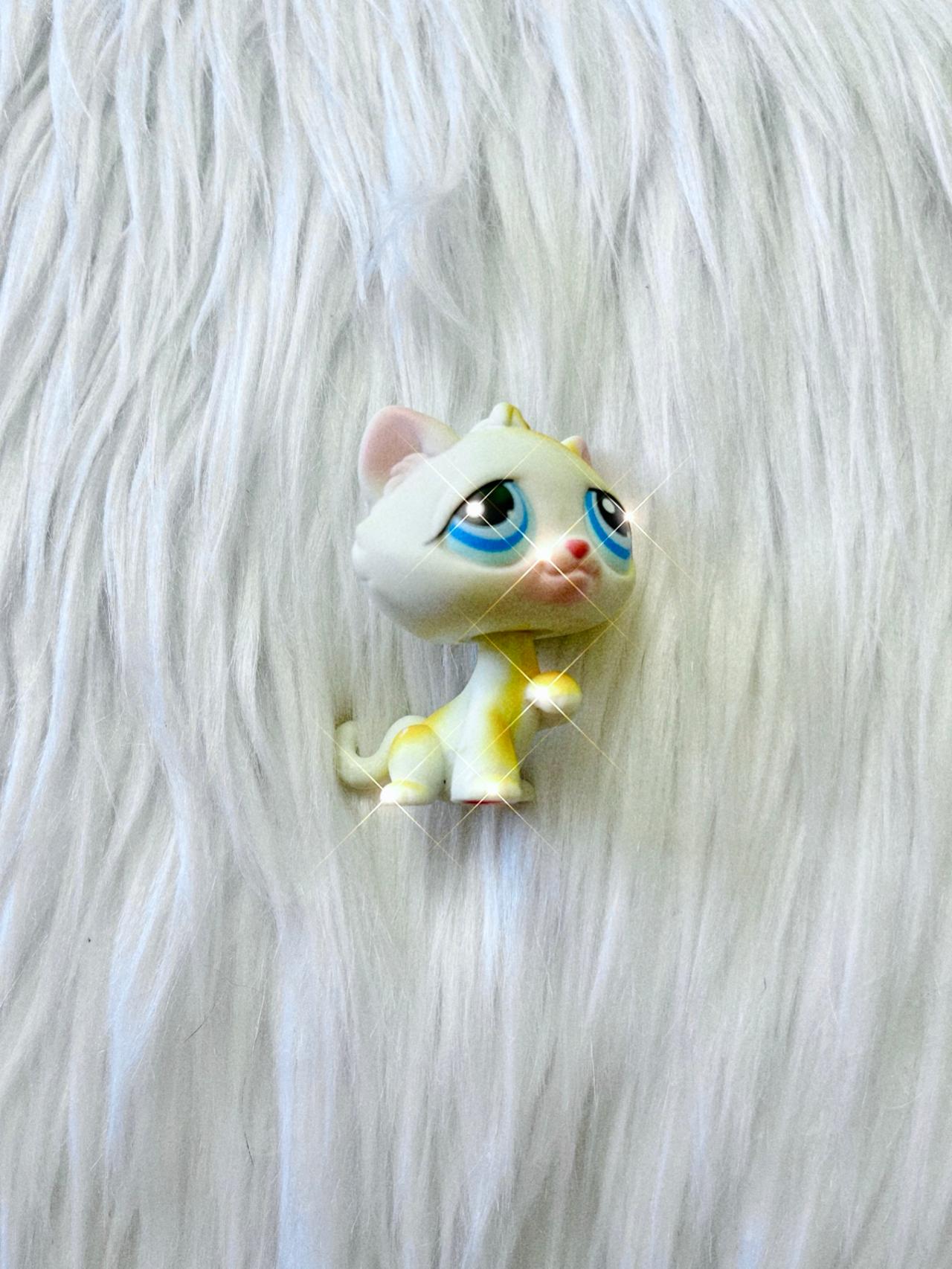 Littlest Pet Shop LPS Orange White Cat #52 2004-2005 READ