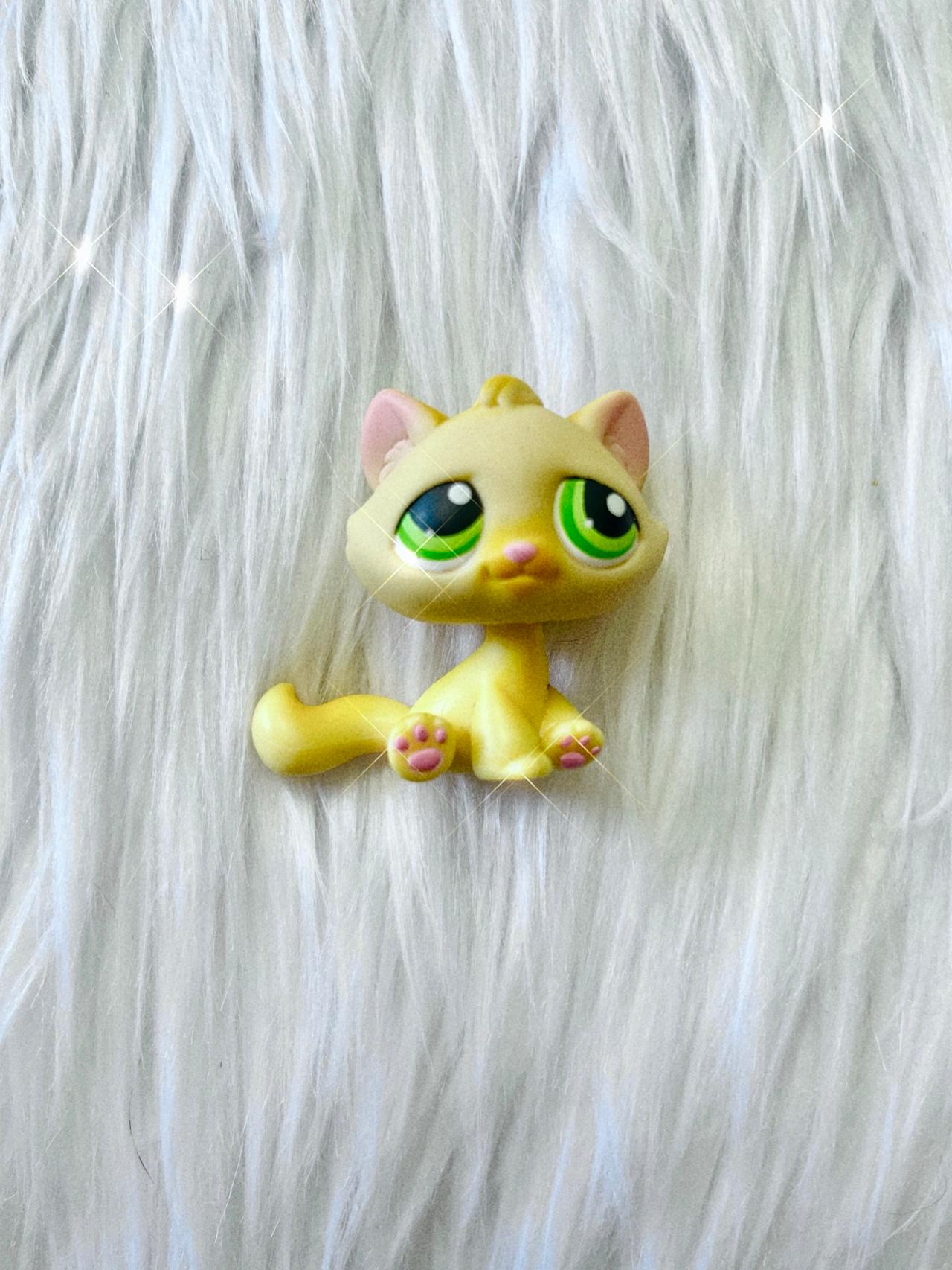 Littlest Pet Shop LPS Yellow Cat #94 2004-2005 READ