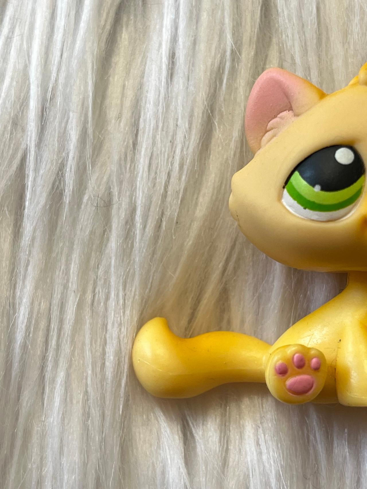 Littlest Pet Shop LPS Yellow Cat #94 2004-2005 READ — image 3