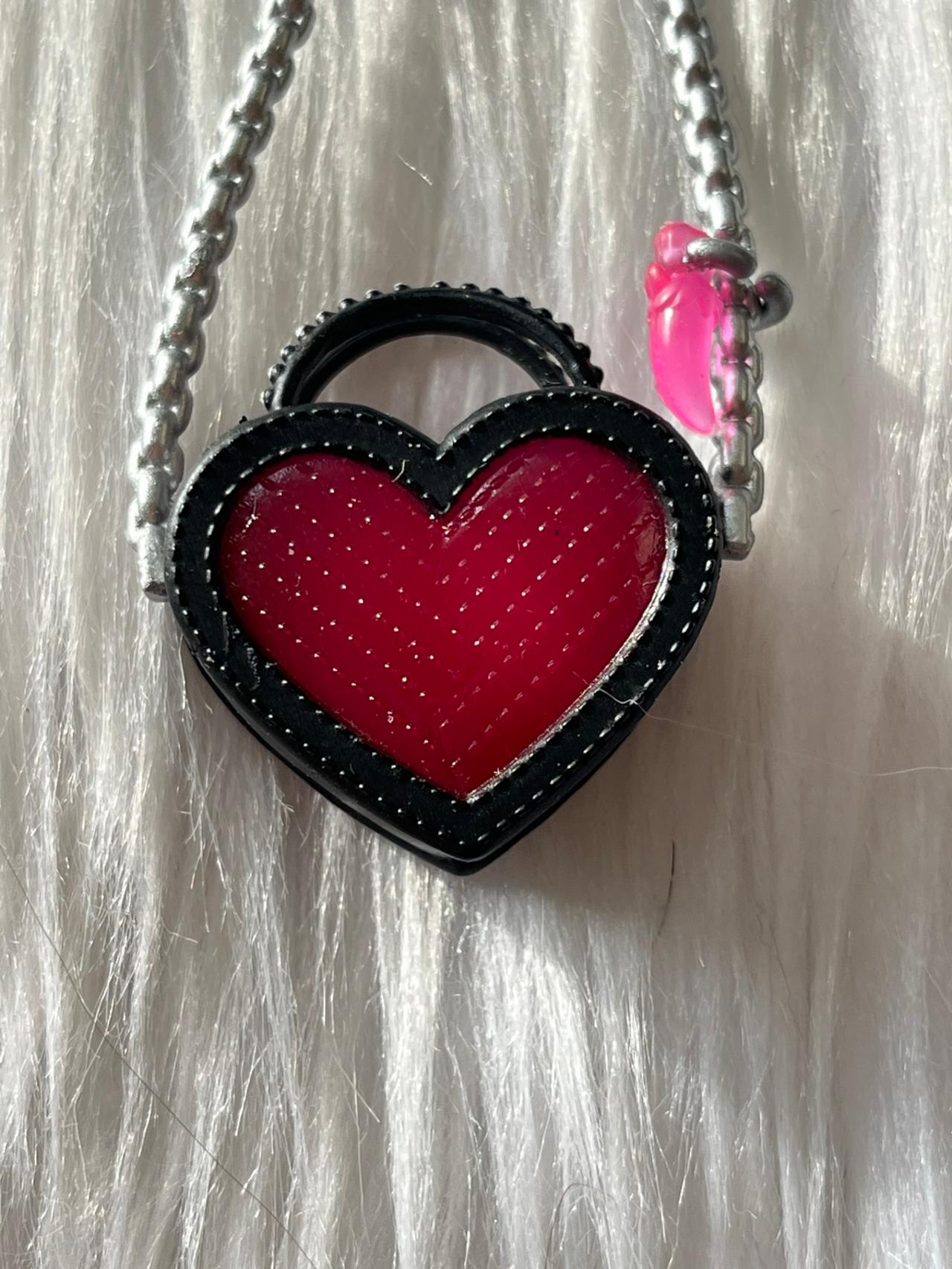 LOL OMG Spicy Spice Pink Heart Shaped Purse READ — image 2