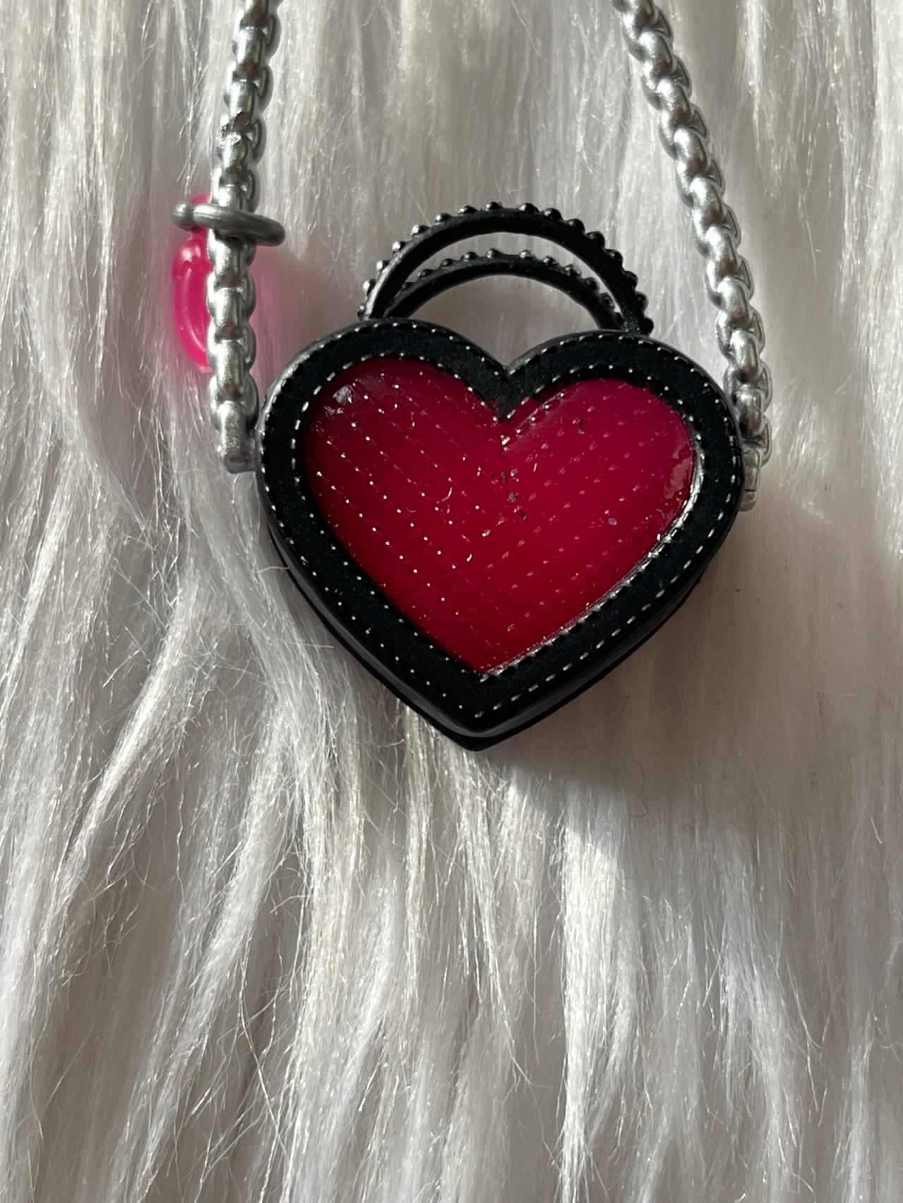 LOL OMG Spicy Spice Pink Heart Shaped Purse READ — image 4