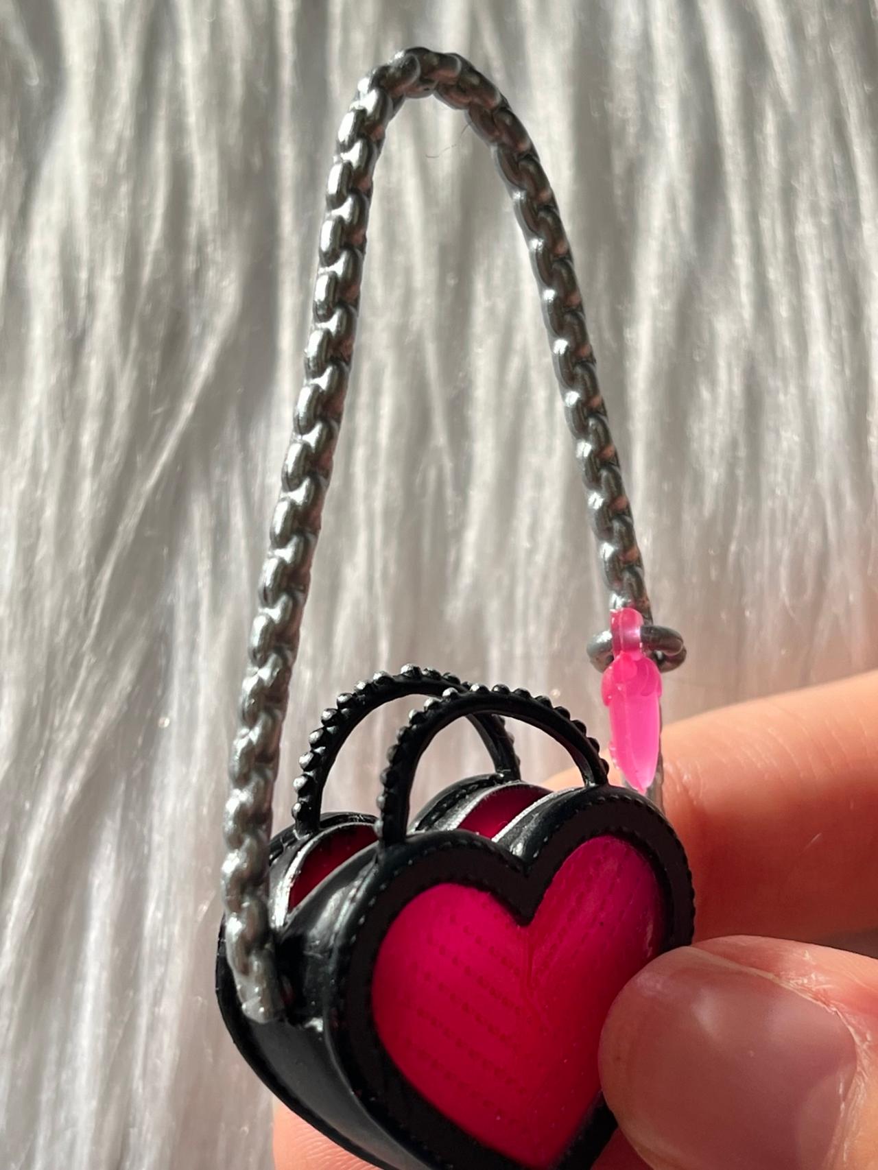 LOL OMG Spicy Spice Pink Heart Shaped Purse READ — image 7