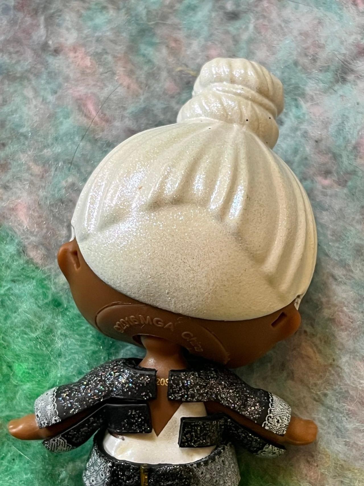 Lol Surprise Doll White Hair White Leotard — image 3