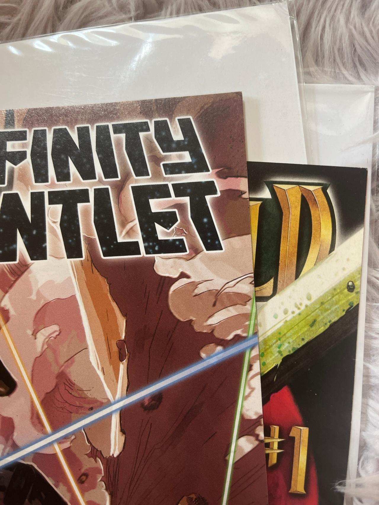 Marvel Secret Wars Weird World 1 & Infinity Gauntlet 2 set of 2 — image 9