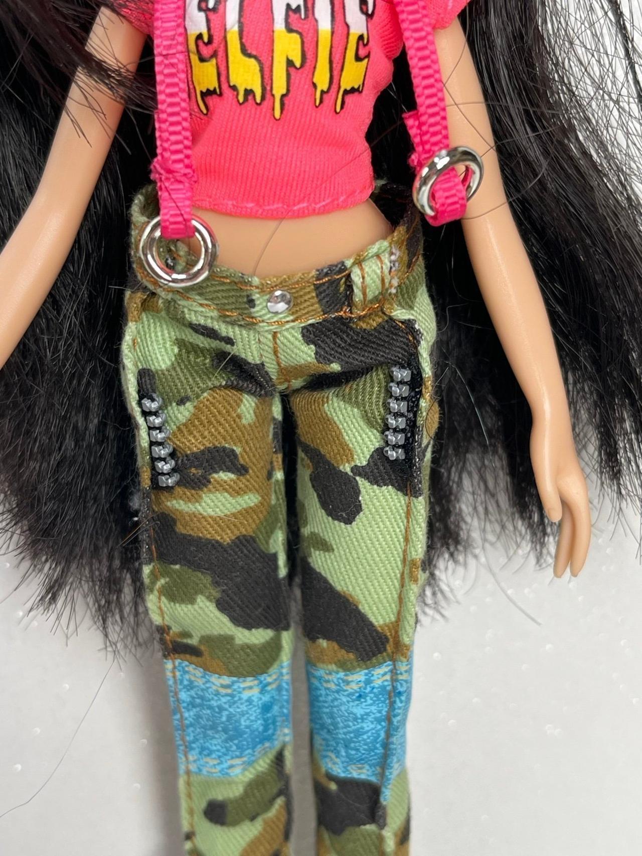 MGA Bratz 2015 Selfie Snaps Jade Doll NEAR COMPLETE Outfit READ — image 3