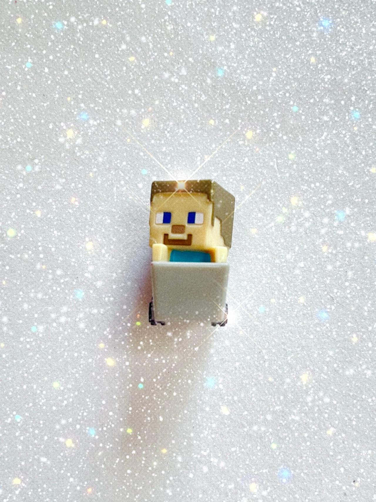 Minecraft Mini Series 3 Steve In Minecart Figure READ