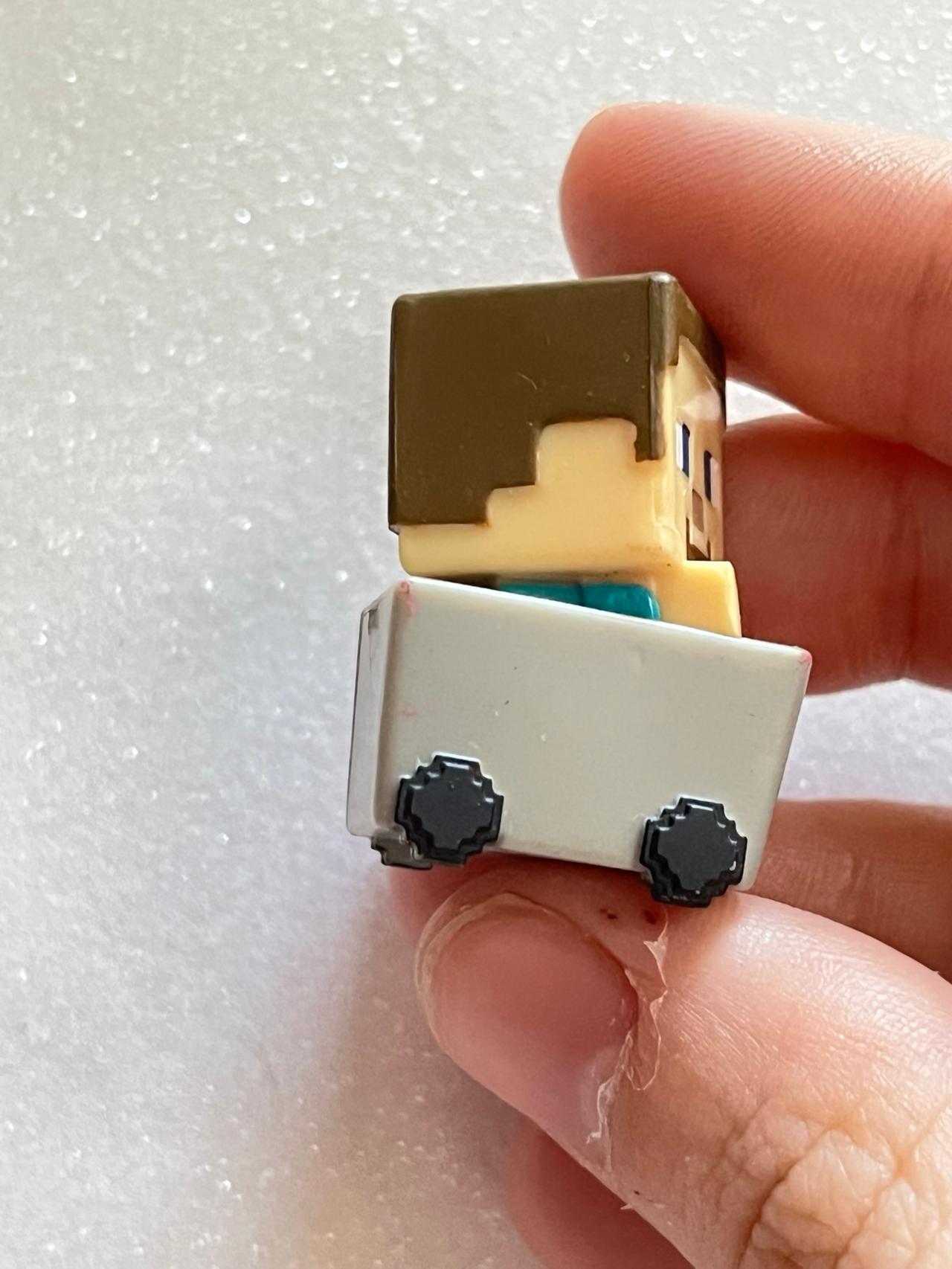 Minecraft Mini Series 3 Steve In Minecart Figure READ — image 3