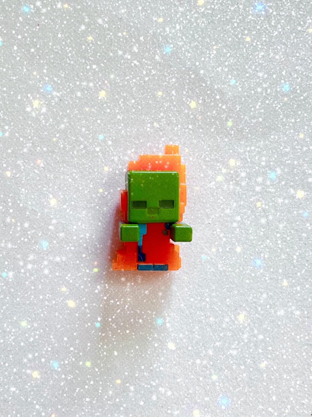 Minecraft Mini Series 3 Zombie in Flames Figure READ