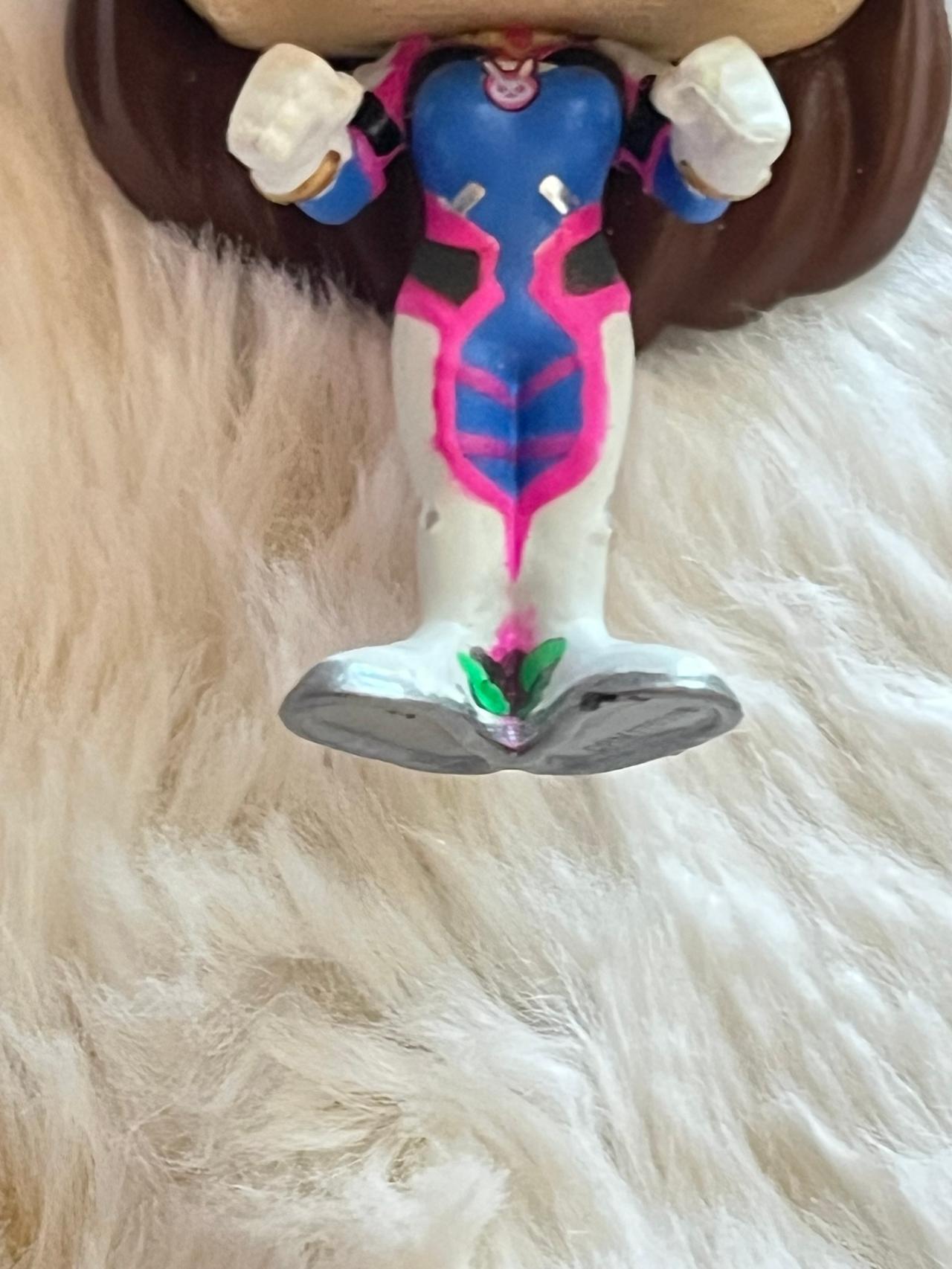 MINI Funko POP! Overwatch Diva 177 USED-DISPLAY READ — image 4