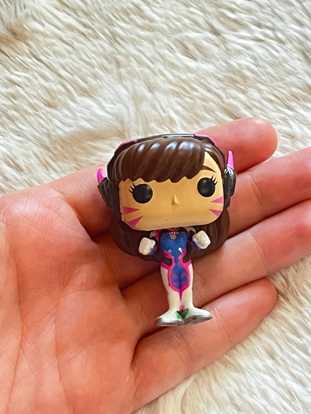 MINI Funko POP! Overwatch Diva 177 USED-DISPLAY READ — image 9