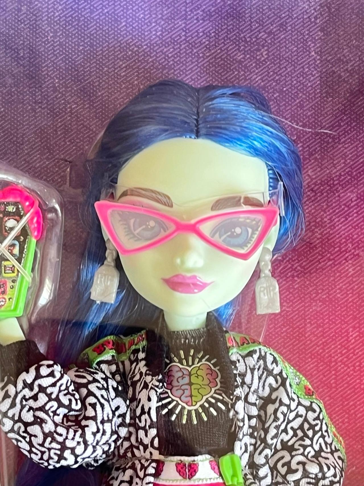 Monster High G3 Core 1 Ghoulia Yelps  NIB READ — image 2