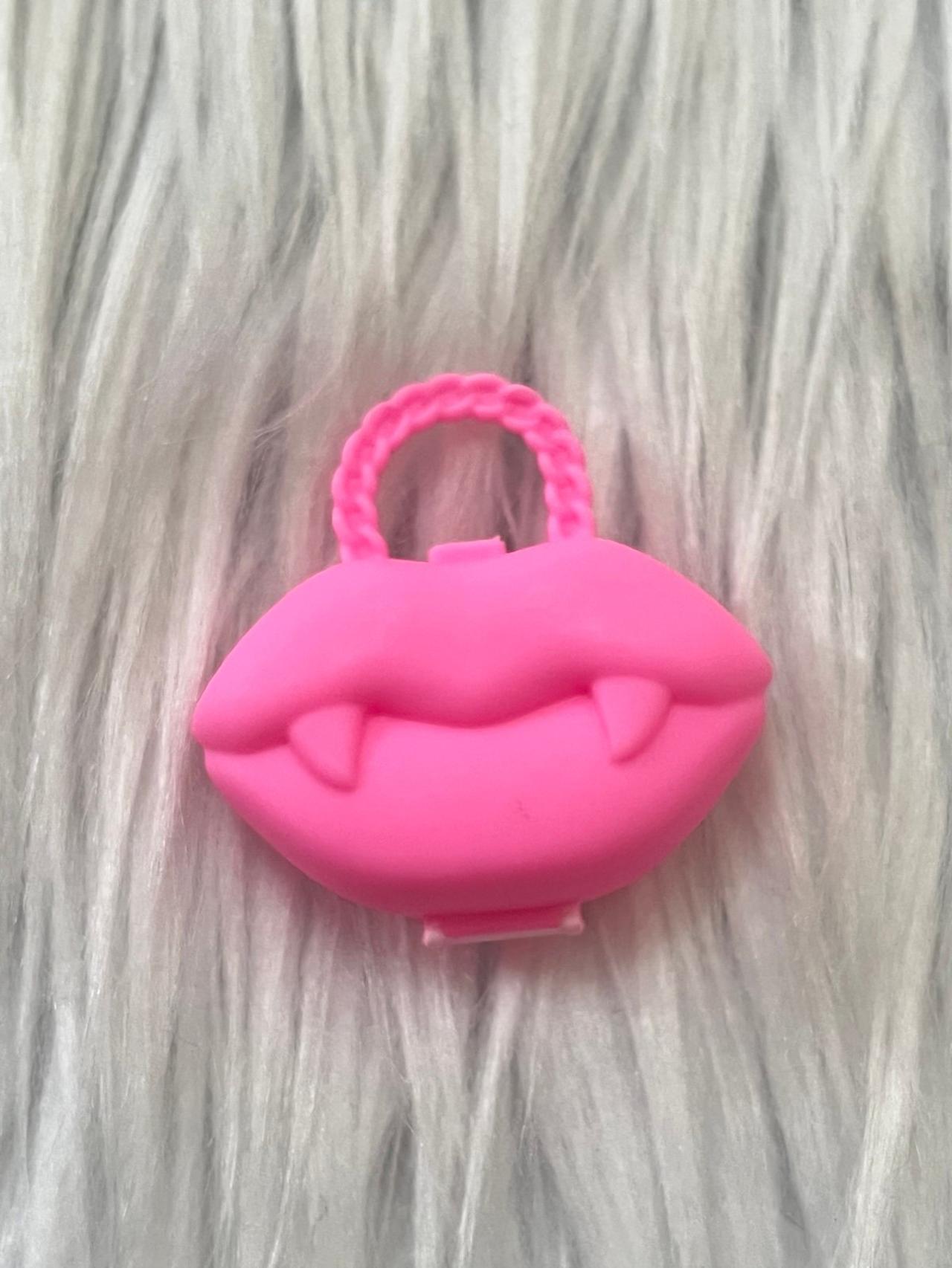 Monster High G3 Draculaura Latin American Exclusive Day Out Purse READ — image 3