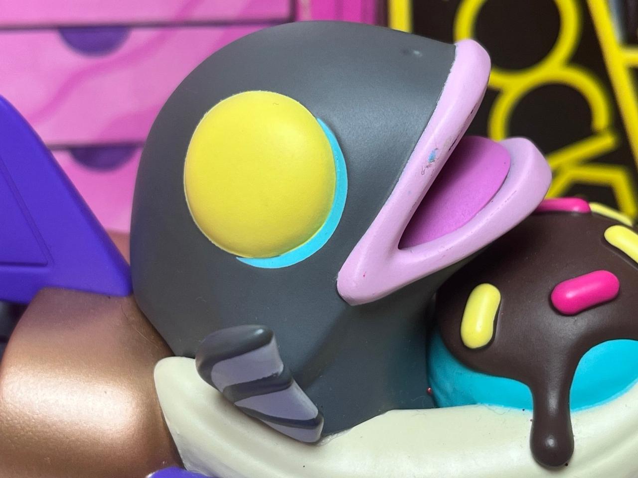 POPMART Coarse Little Voyagers Snack Time Space Fish Figure — image 5