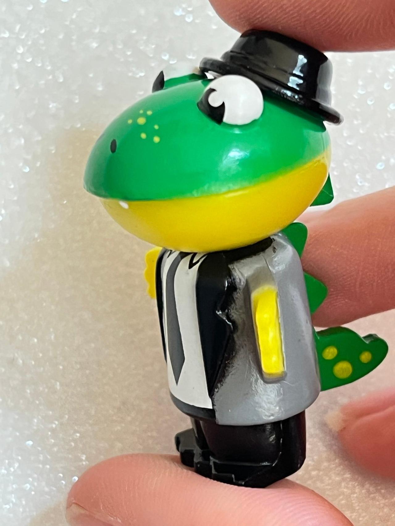Ryan’s World Mystery Microverse Frog in Suit Figure READ — image 4