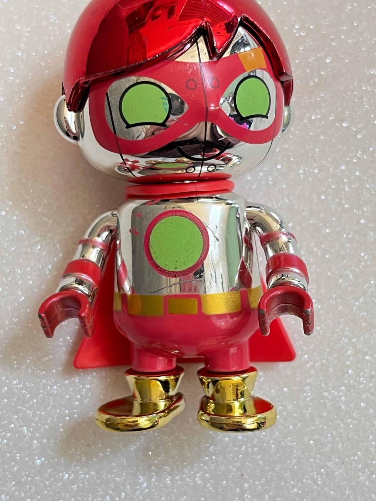 Ryan’s World Mystery Microverse Steel Titan Chrome Red & Gold Figure READ — image 2