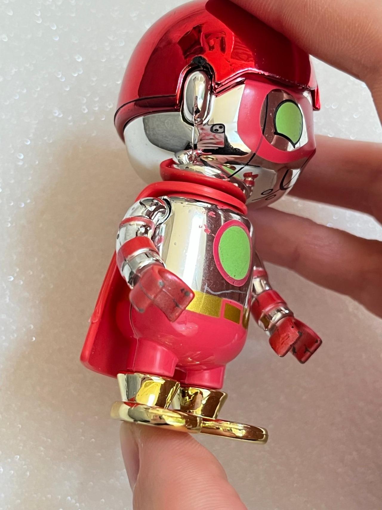 Ryan’s World Mystery Microverse Steel Titan Chrome Red & Gold Figure READ — image 5