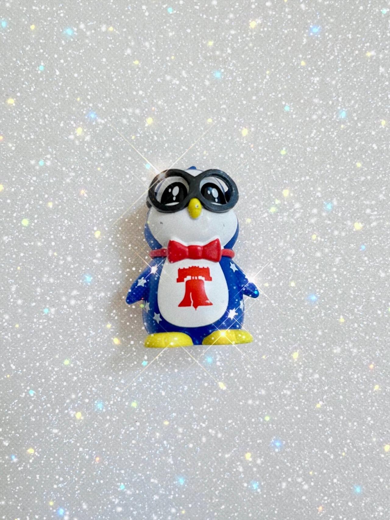 Ryan’s World Road Trip to Pennsylvania Penguin Figure READ