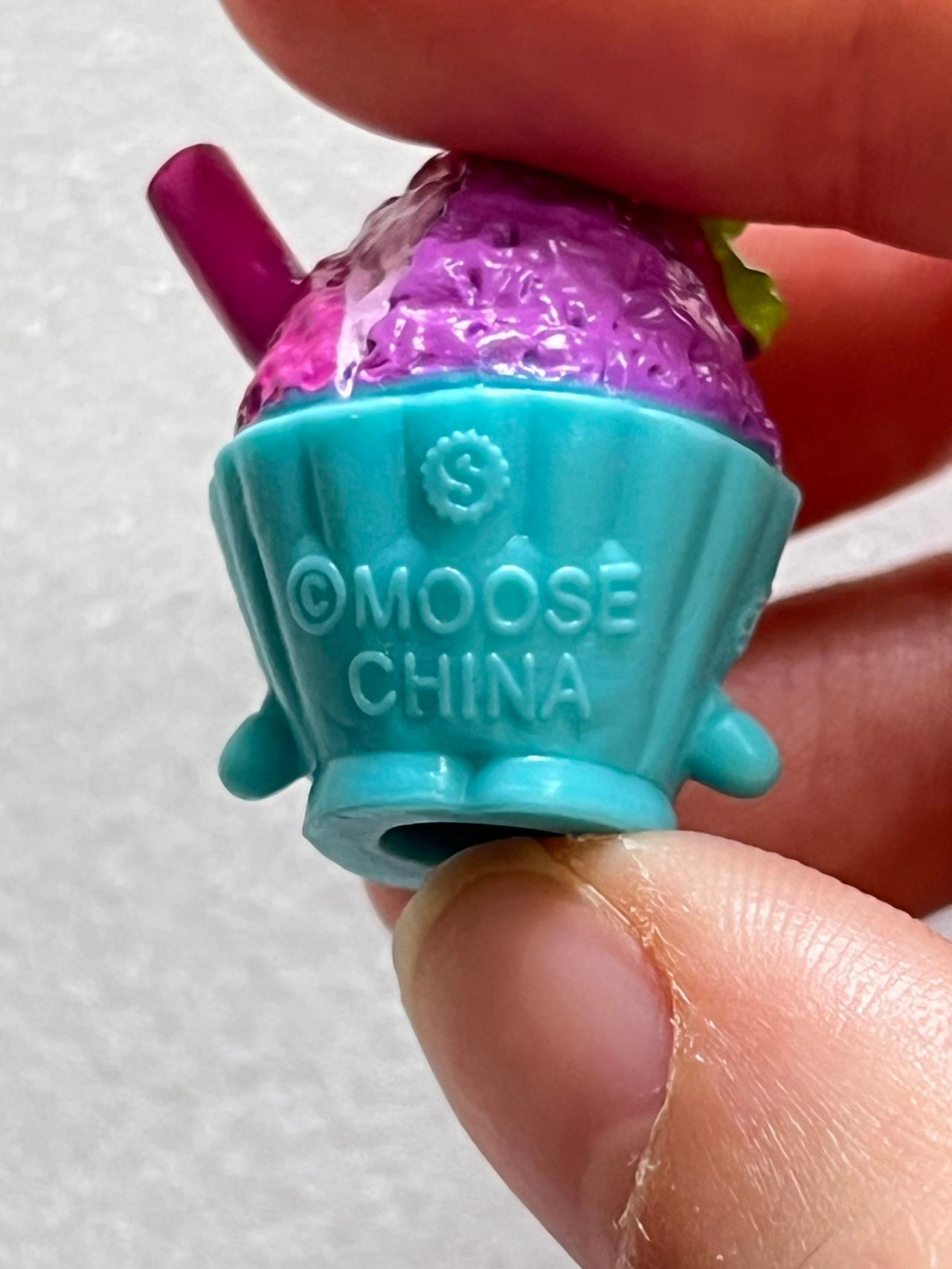 Shopkins Season 8 #8-096 Sumo Snow Ice World Vacation READ — image 5