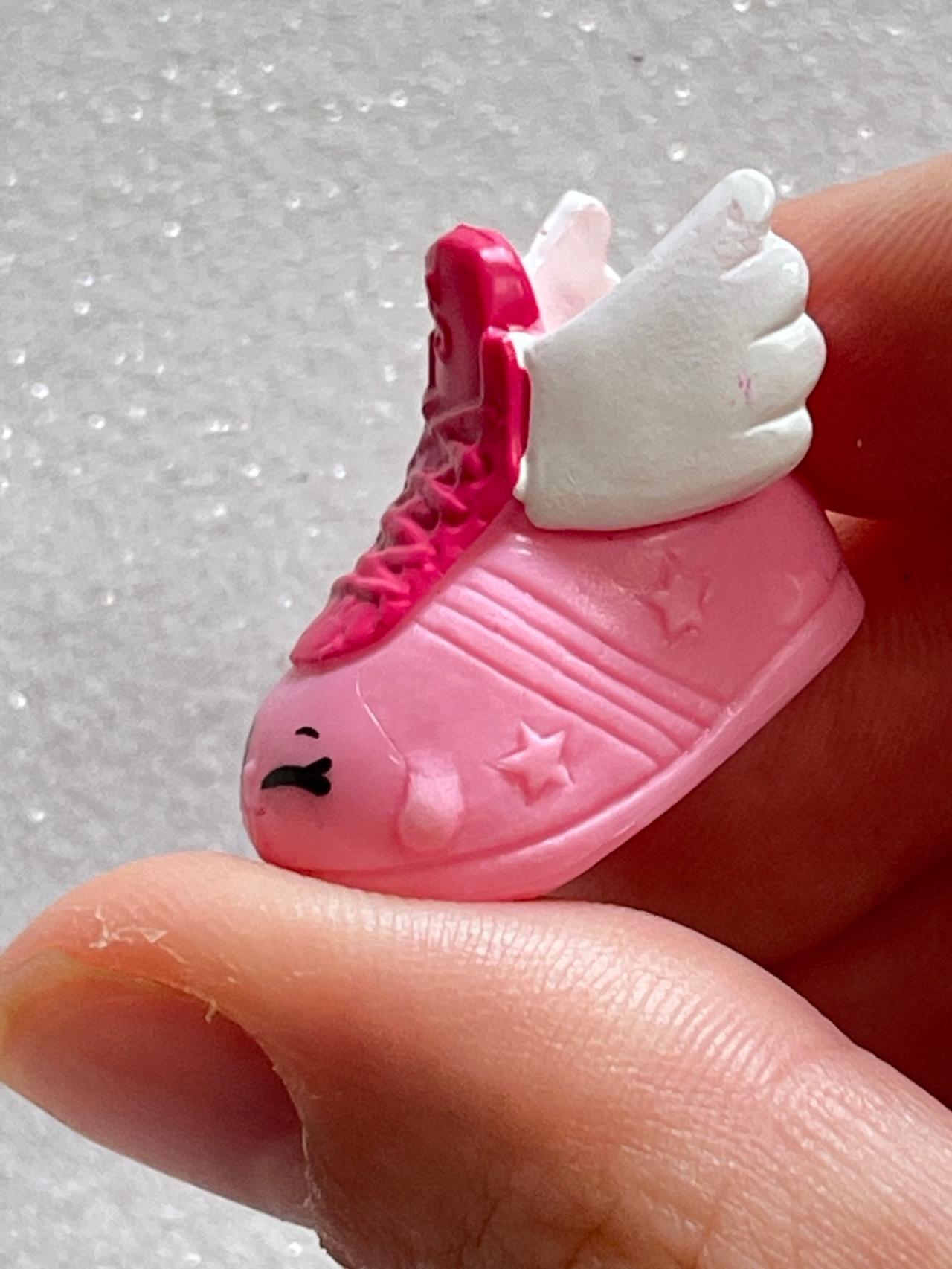 Shopkins Season 8 #8-162 Katy Kicks World Vacation READ — image 3