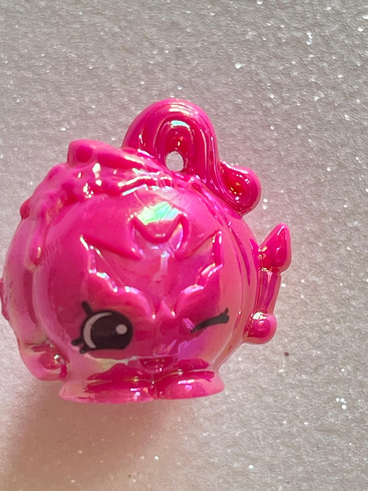 Shopkins Season 8 #8-226 Ella Ween  Gleamtastic Holidays Ultra Rare READ — image 3