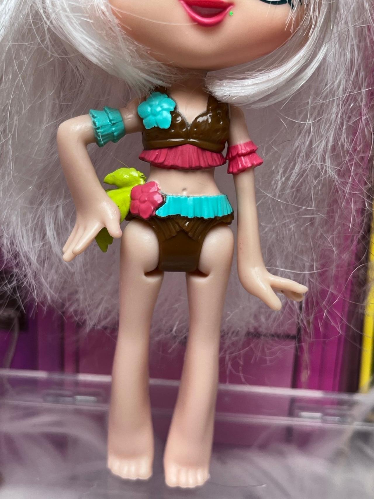 Shopkins Shoppies Beach Style Kokonut OOB Doll — image 4