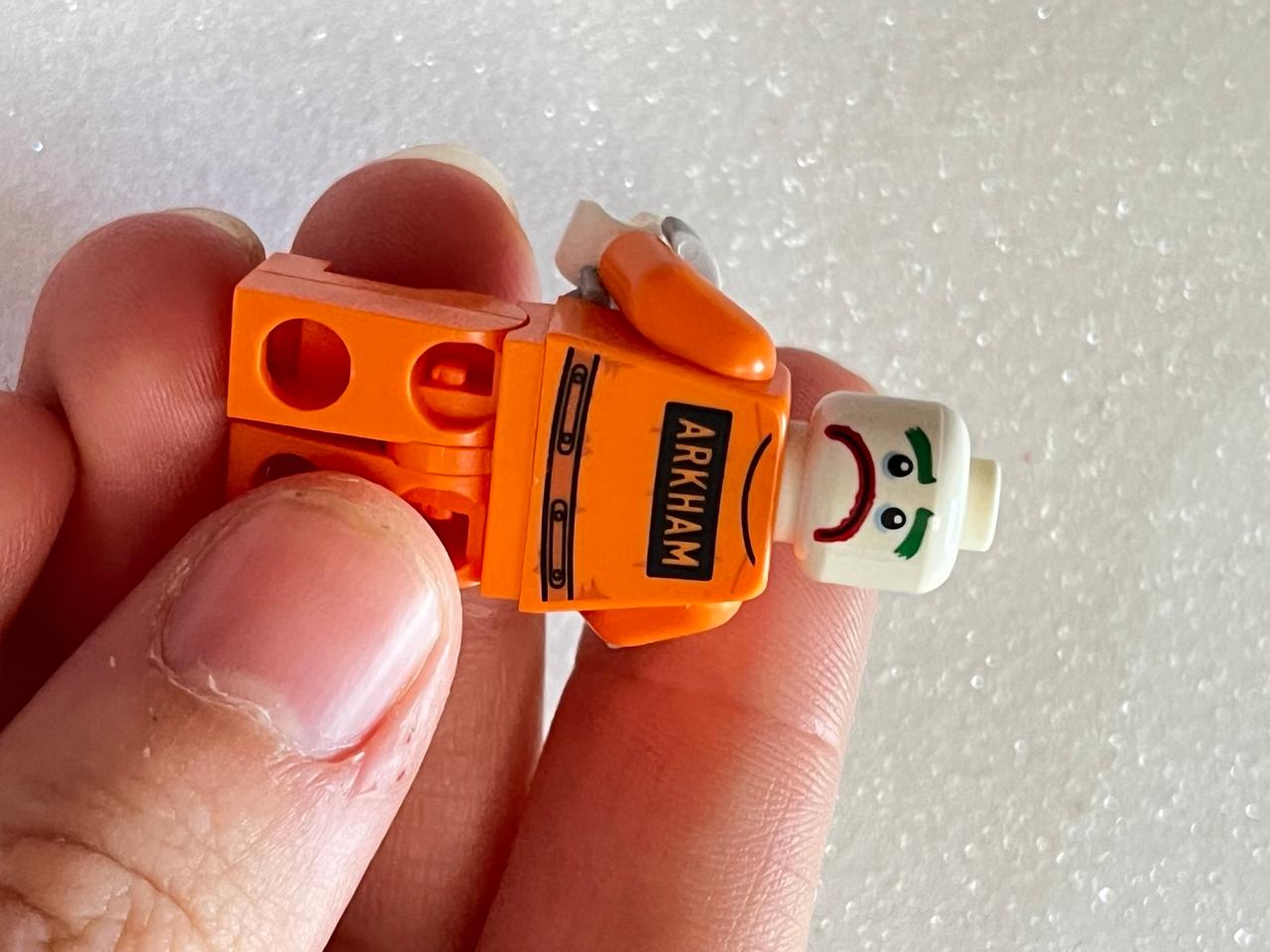 The Lego Batman Movie Prison Joker With Handcuffs LEGO 70912 Figure READ — image 8